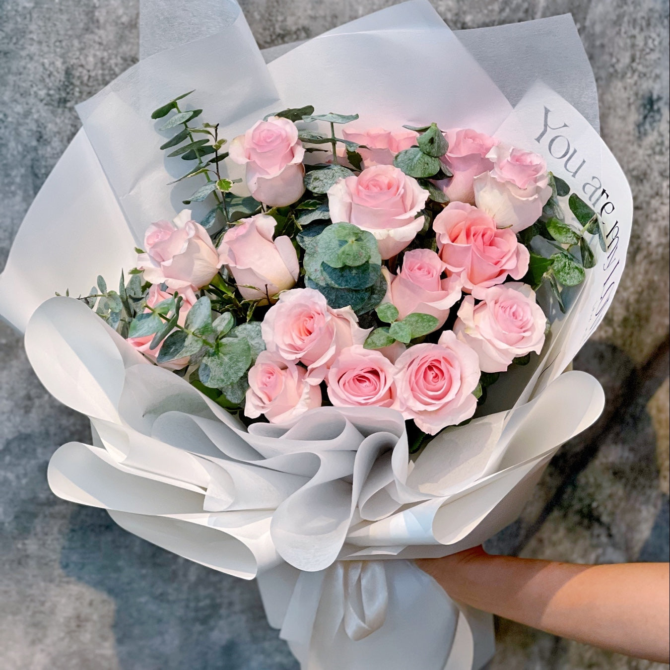 Luxury & Fresh Flowers | Same-Day Delivery & Tracking – ROSE & CO